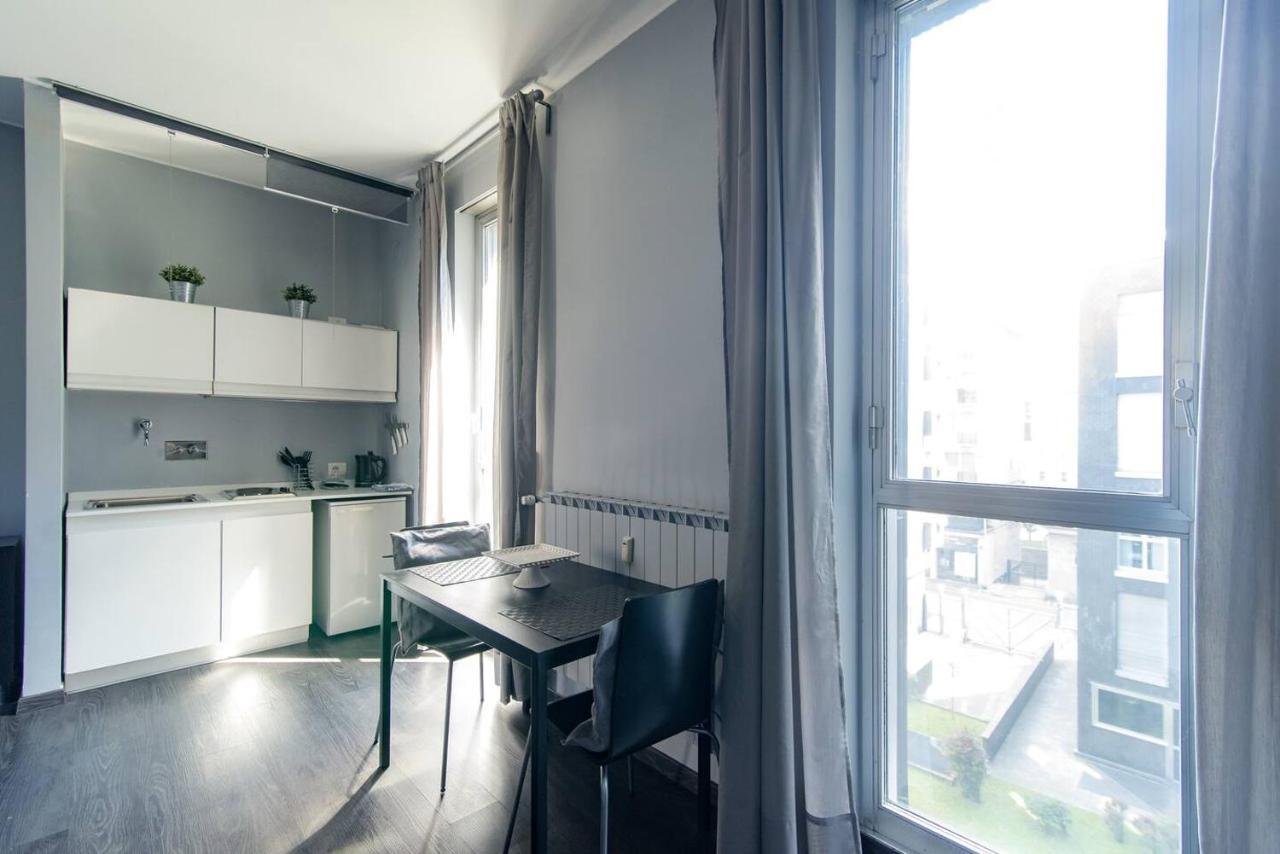 Via Mentana 32 - The House Of Travelers Apartment Como Bagian luar foto