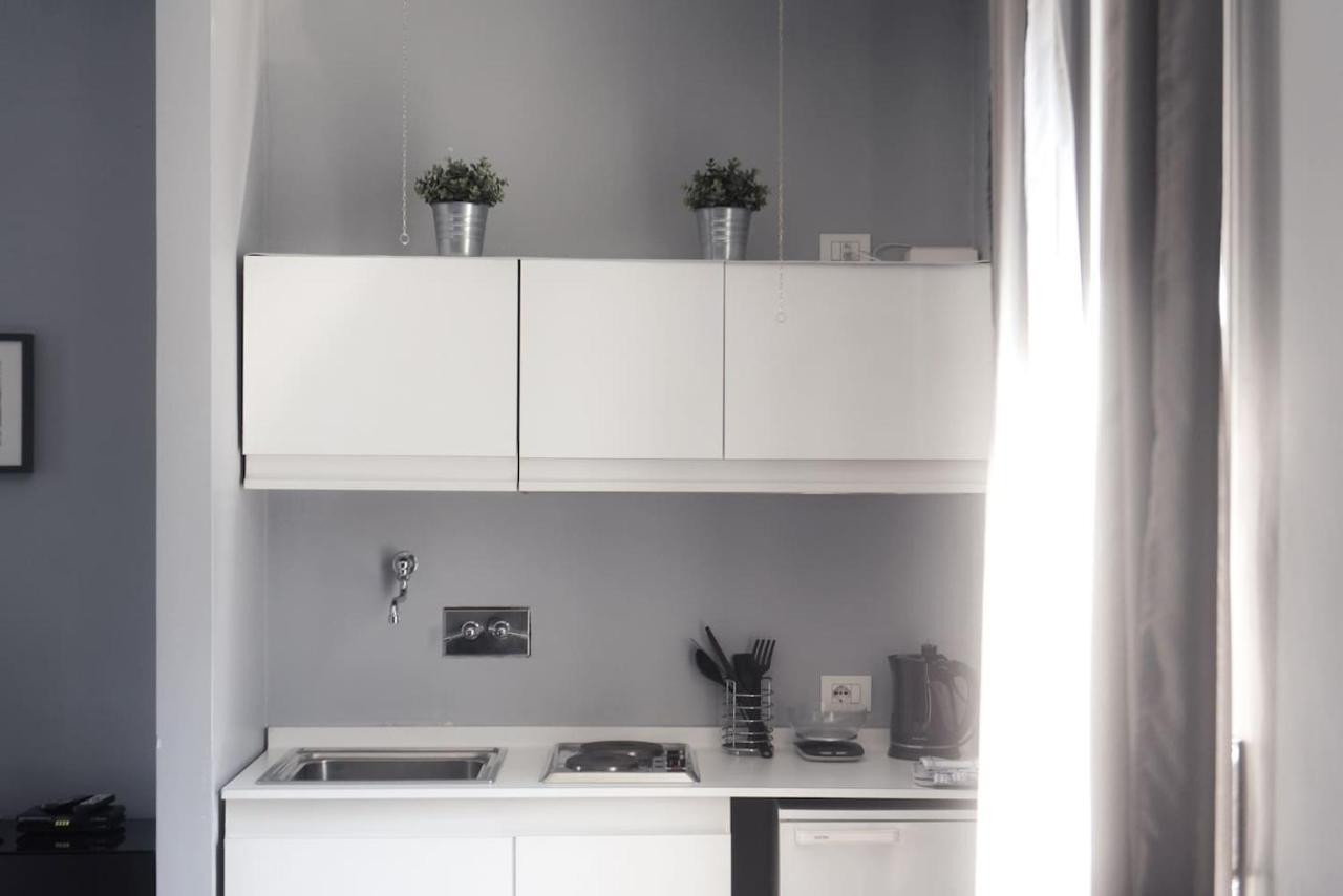 Via Mentana 32 - The House Of Travelers Apartment Como Bagian luar foto