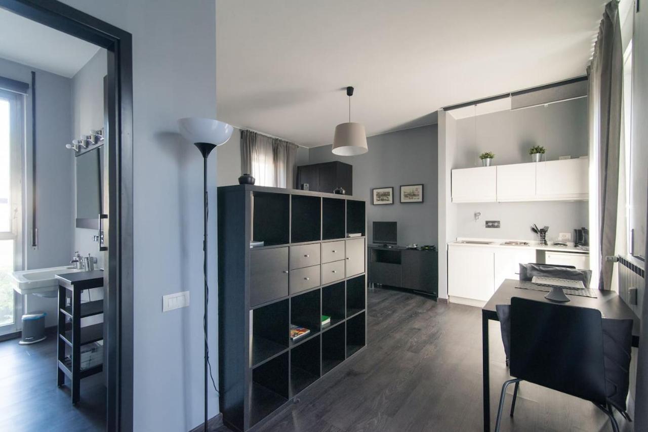 Via Mentana 32 - The House Of Travelers Apartment Como Bagian luar foto