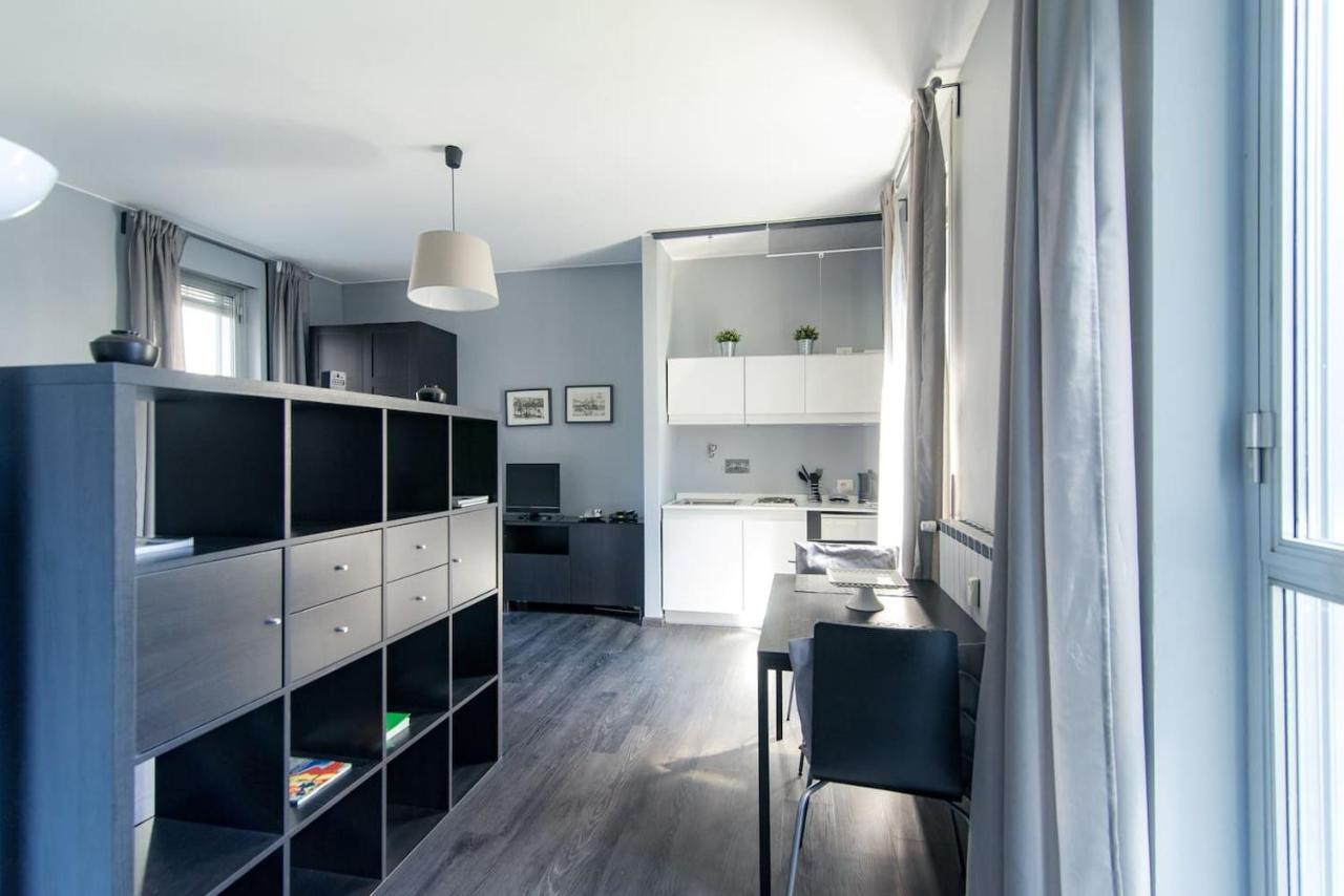 Via Mentana 32 - The House Of Travelers Apartment Como Bagian luar foto