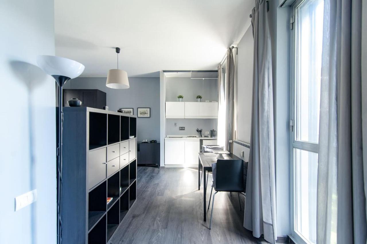 Via Mentana 32 - The House Of Travelers Apartment Como Bagian luar foto