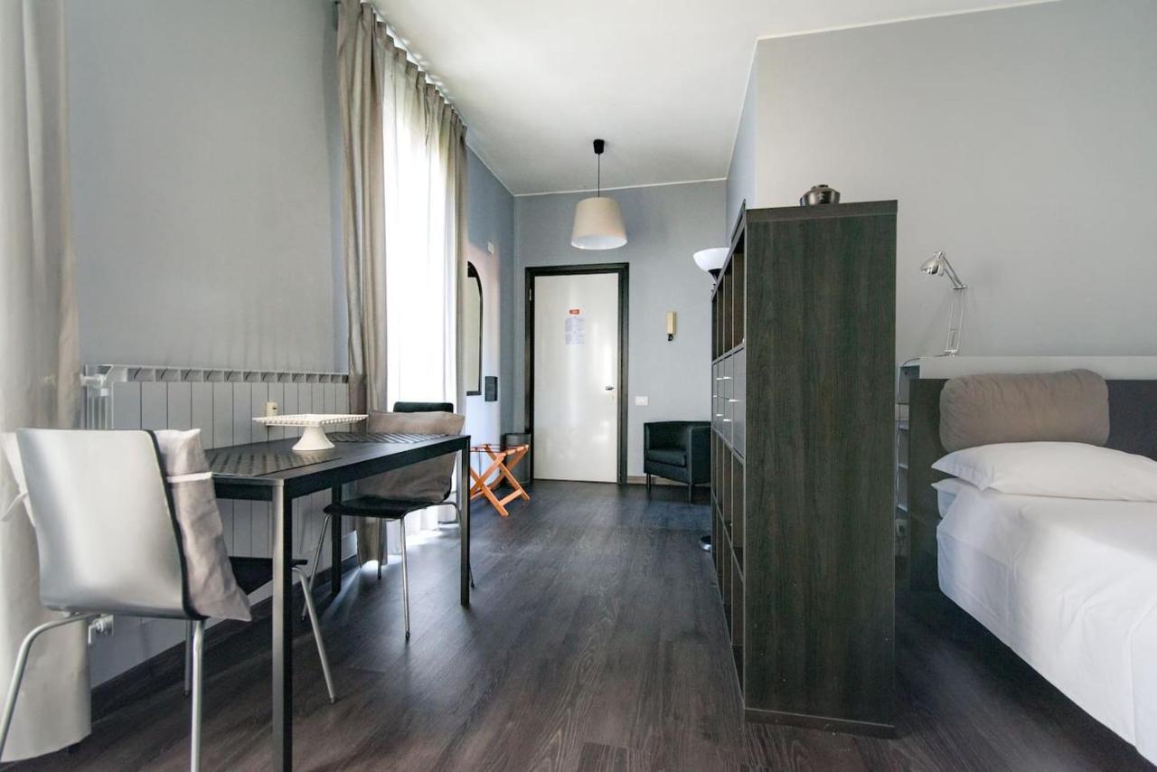Via Mentana 32 - The House Of Travelers Apartment Como Bagian luar foto