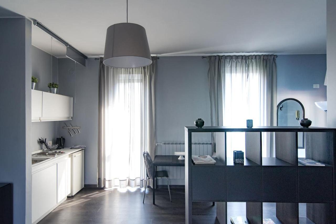 Via Mentana 32 - The House Of Travelers Apartment Como Bagian luar foto