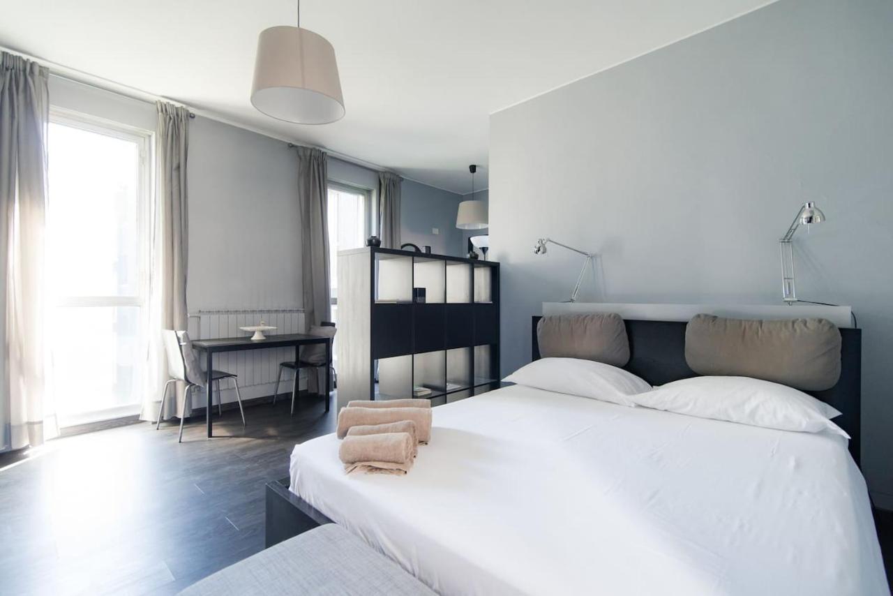 Via Mentana 32 - The House Of Travelers Apartment Como Bagian luar foto