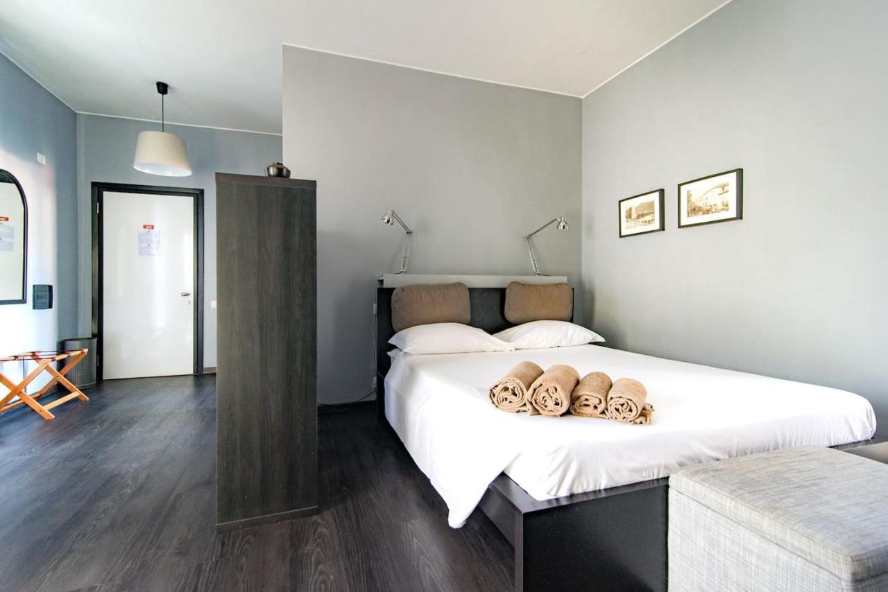 Via Mentana 32 - The House Of Travelers Apartment Como Bagian luar foto
