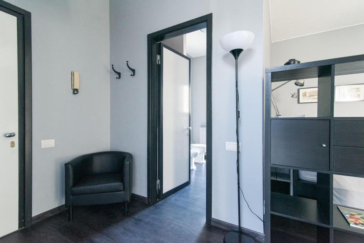 Via Mentana 32 - The House Of Travelers Apartment Como Bagian luar foto