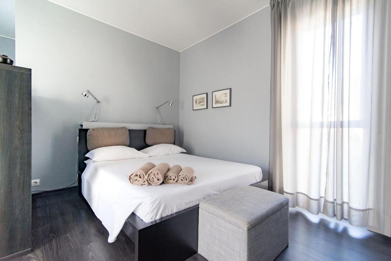 Via Mentana 32 - The House Of Travelers Apartment Como Bagian luar foto